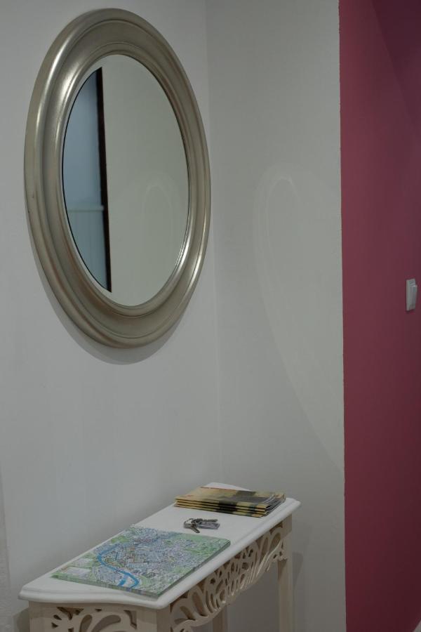 Ferienwohnung Acogedor Apartamento En El Centro Del Casco Viejo Bilbao Exterior foto